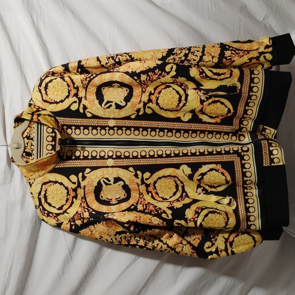 SALE! Golden Floral Print Bomber Jacket Sz.L Gently Worn No Brand (BX37)